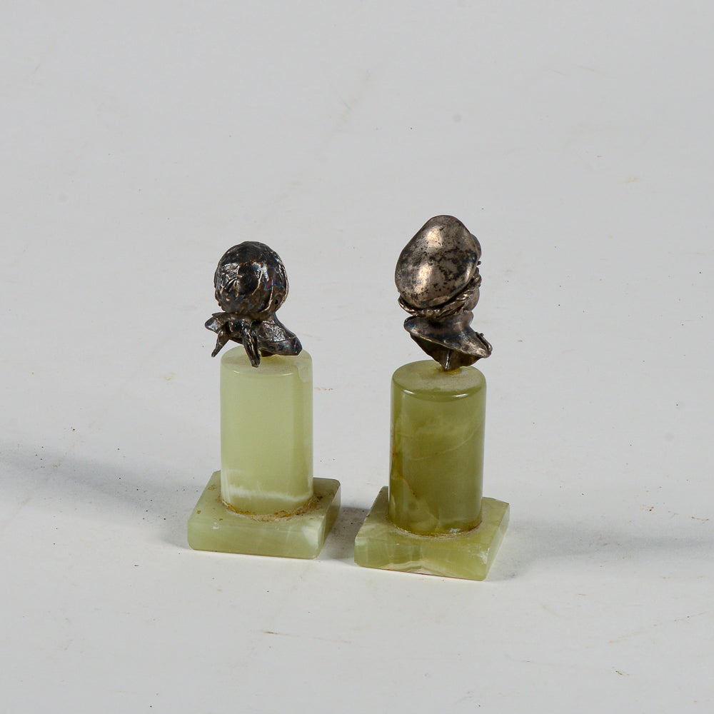 Coppia sculture in argento lui e lei ragazzi con colonna in onice verde 1960