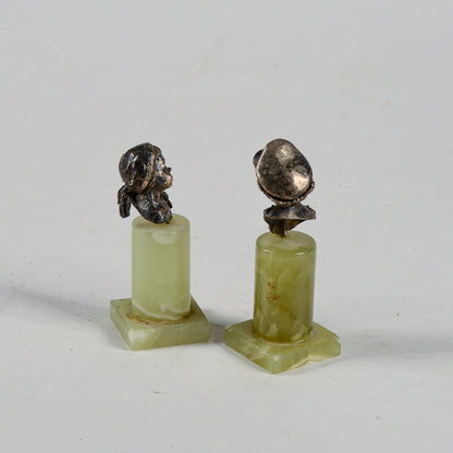 Coppia sculture in argento lui e lei ragazzi con colonna in onice verde 1960