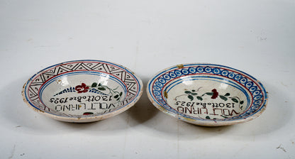 Coppia di piatti in terracotta con scritta Volturno 13 ottobre 1925