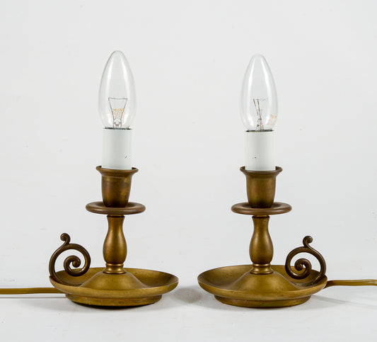 Coppia piccole bugie lampade da tavolo in ottone porta candele elettrificate funzionanti