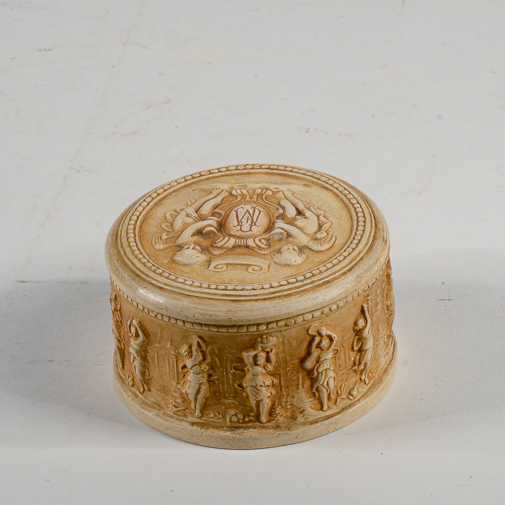 Scatola in ceramica con inscrizione fm manifattura di signa 1733
