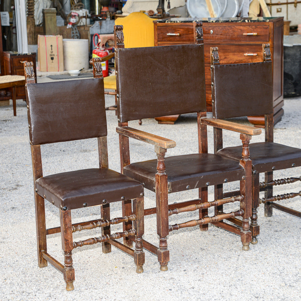 Set Di Tre Sedie Con Capotavola E Sedie In Legno E Similpelle