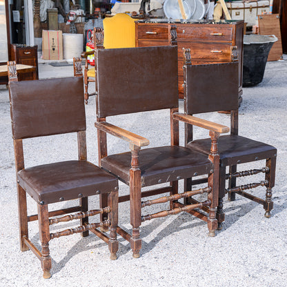 Set Di Tre Sedie Con Capotavola E Sedie In Legno E Similpelle