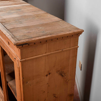 Credenza parte sopra in abete Italia fine XIX secolo