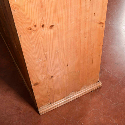Credenza parte sopra in abete Italia fine XIX secolo