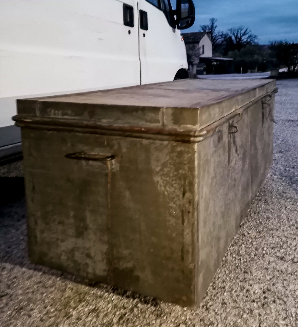 Baule in ferro  cassa conteiner da viaggio epoca fine 800