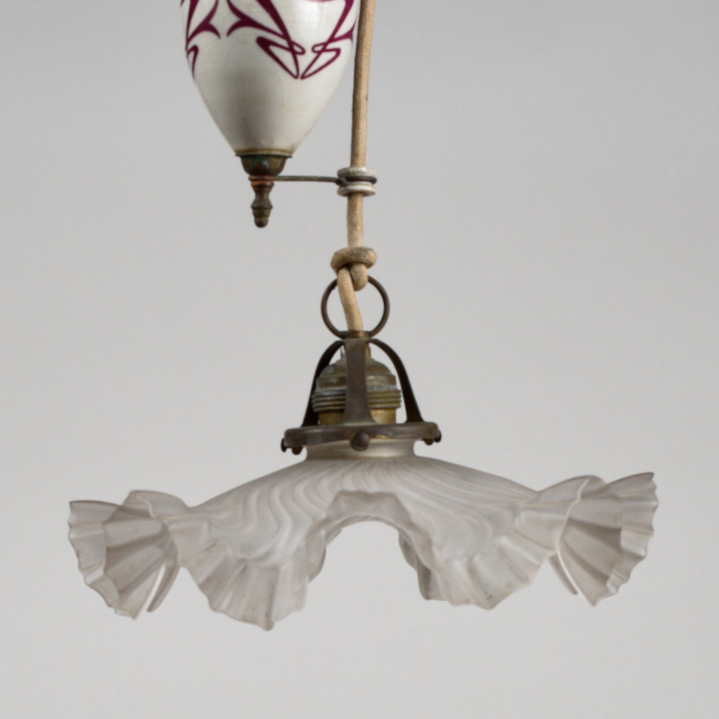 Lampadario liberty sali scendi in ceramica originale perfetto e funzionante epoca art nuveau