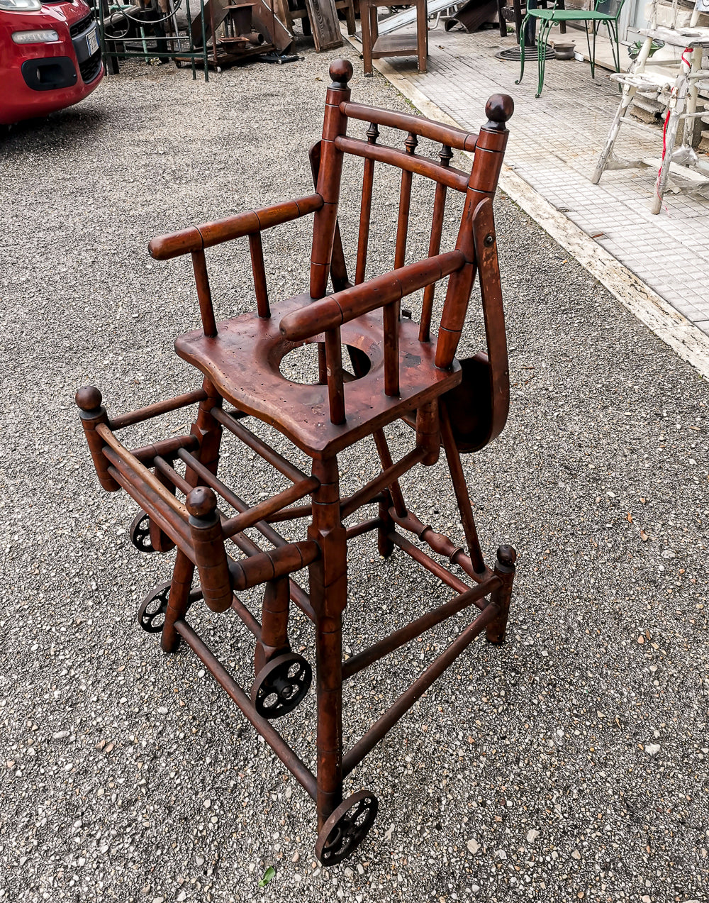 Seggiolone sedia da  bambino passeggino  girello pieghevole  Italia epoca primo 1900