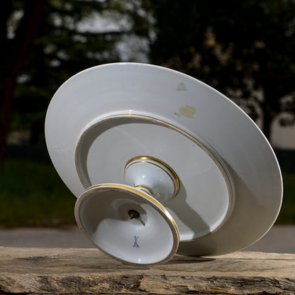 Alzatina Meissen  porcellana bianca con filetto oro Germania epoca 700