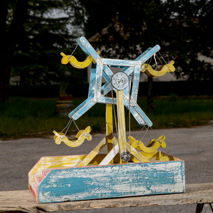 Giostrina in legno con meccanismo a catena in legno laccato epoca 900