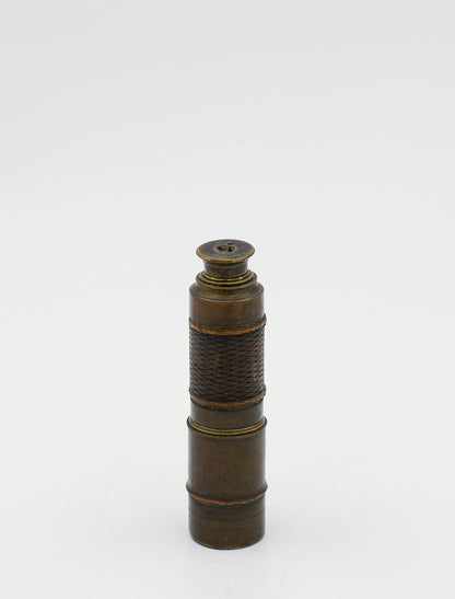 Cannocchiale piccolo navale nave ottone e vetro funzionante segni del tempo  epoca 900