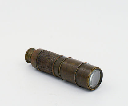 Cannocchiale piccolo navale nave ottone e vetro funzionante segni del tempo  epoca 900
