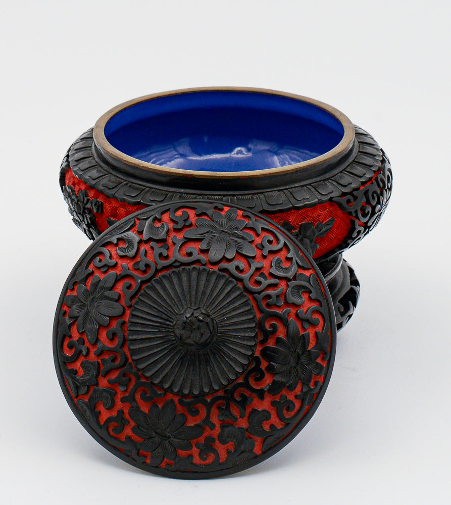 Vaso cloisonnet  in metallo smaltato e decori esterni rosso e nero base in legno Cina  1980