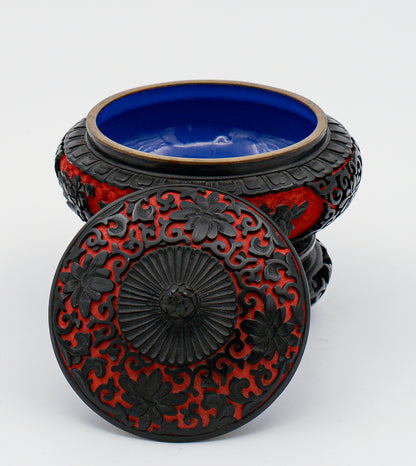 Vaso cloisonnet  in metallo smaltato e decori esterni rosso e nero base in legno Cina  1980