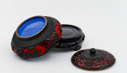 Vaso cloisonnet  in metallo smaltato e decori esterni rosso e nero base in legno Cina  1980