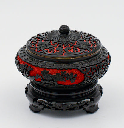 Vaso cloisonnet  in metallo smaltato e decori esterni rosso e nero base in legno Cina  1980