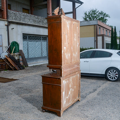 Credenza due corpi in legno di abete Italia epoca fine 800