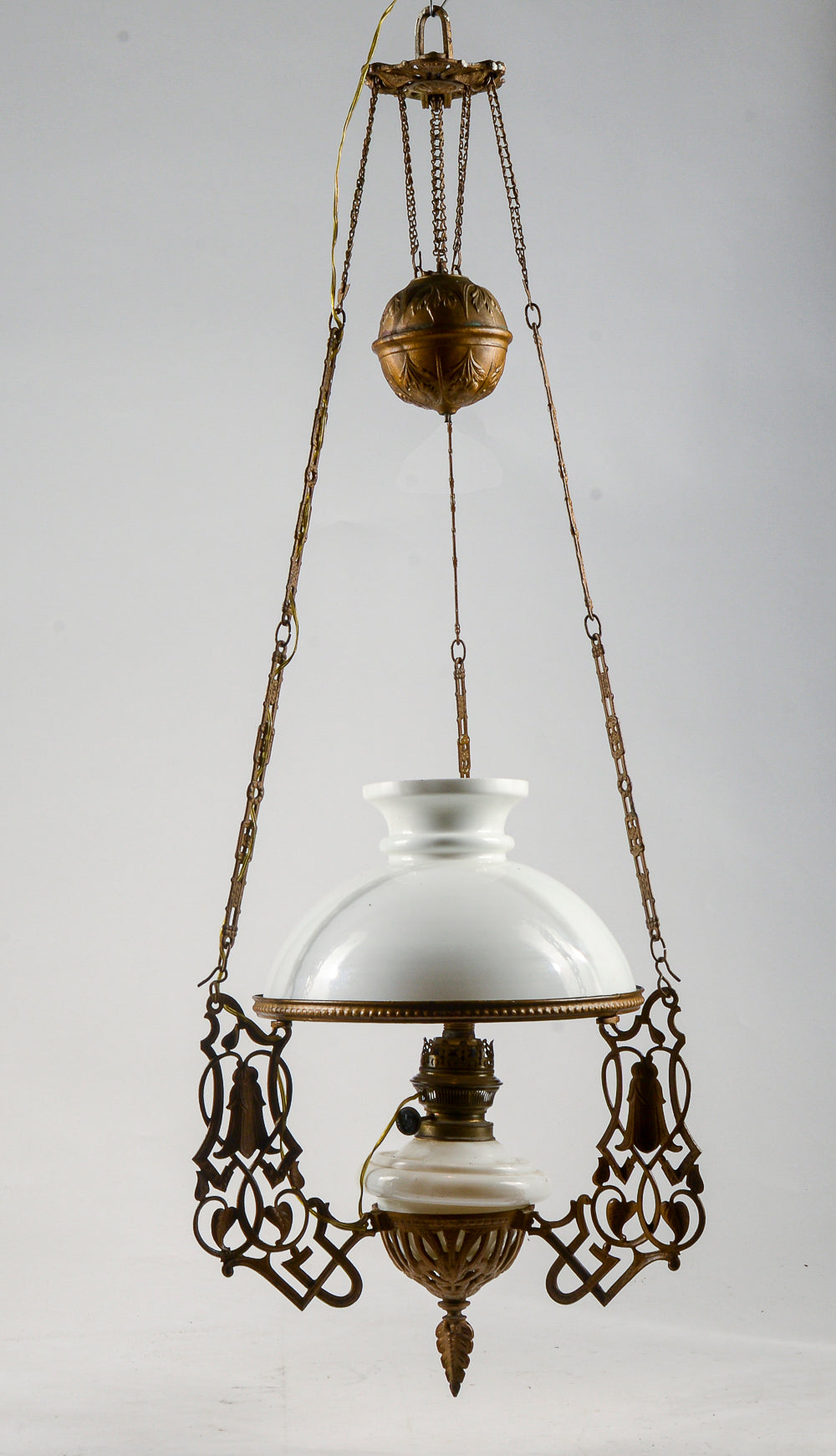 Lampadario in metallo con catene saliscendi epoca art noveau liberty