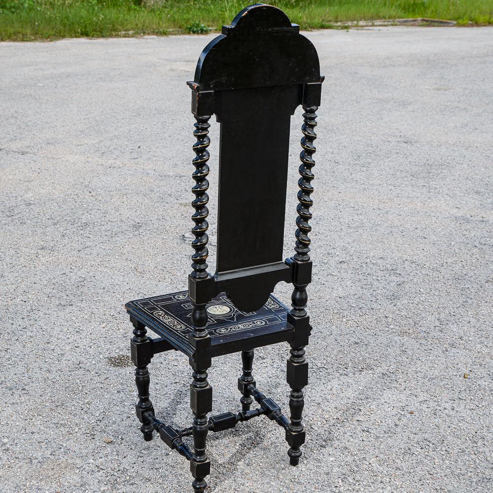 Sedia tinta ebano  intarsiata  con decori a rilievo stile  Pogliani epoca fine 800