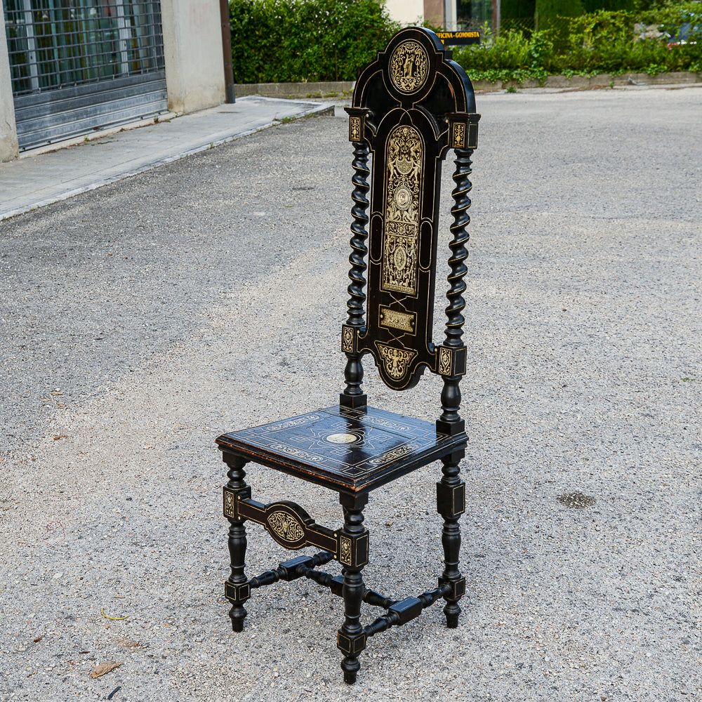 Sedia tinta ebano  intarsiata  con decori a rilievo stile  Pogliani epoca fine 800