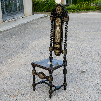 Sedia tinta ebano  intarsiata  con decori a rilievo stile  Pogliani epoca fine 800