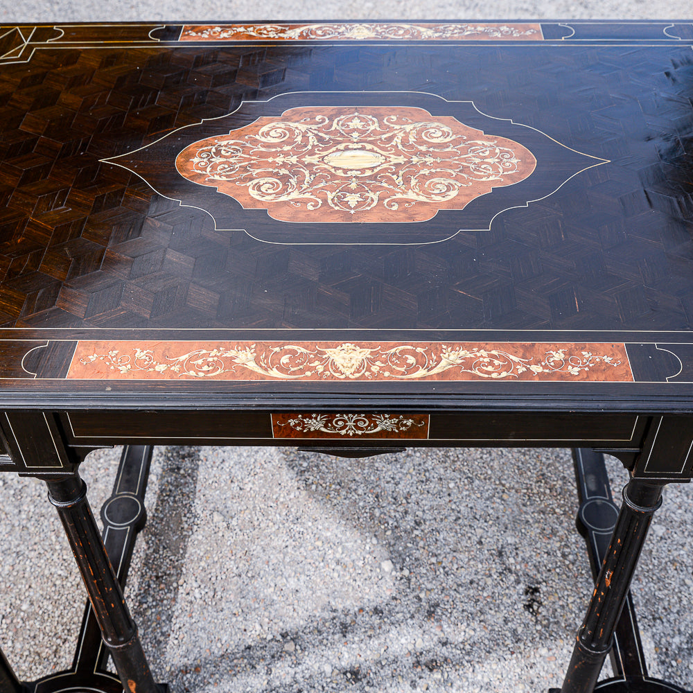 Tavolo scrivania intarsiato legno tinto ebano Italia 800  Pogliani