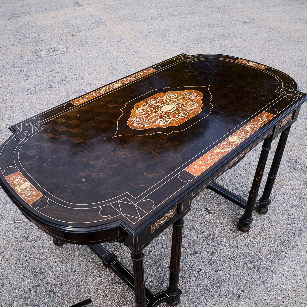Tavolo scrivania intarsiato legno tinto ebano Italia 800  Pogliani