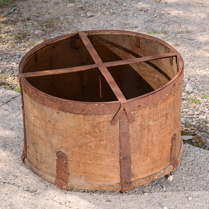 Misura per grano grande in legno con rinforzi in metallo Italia epoca fine 800