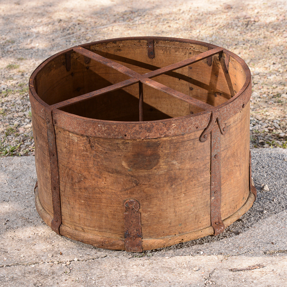 Misura per grano grande in legno con rinforzi in metallo Italia epoca fine 800