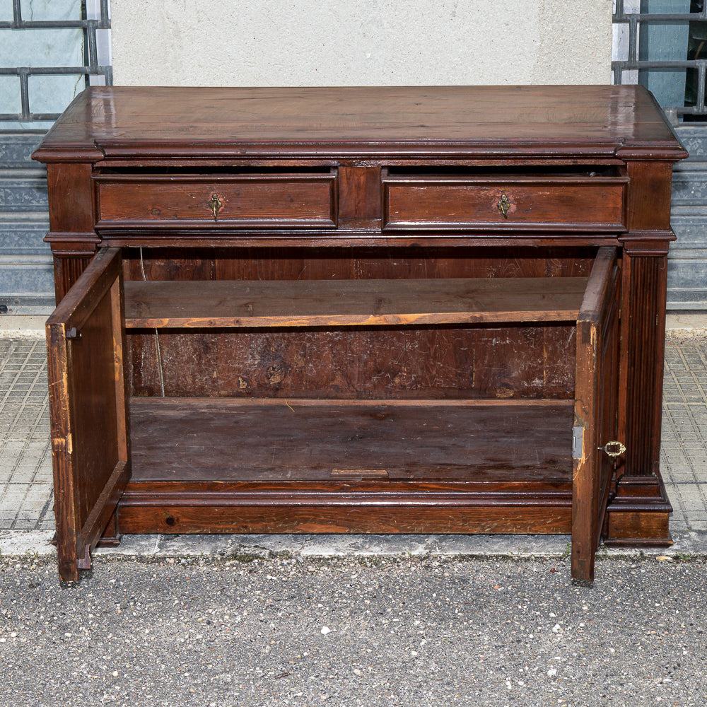 Credenza due cassetti due ante in legno di abete massello  Italia epoca fine 800