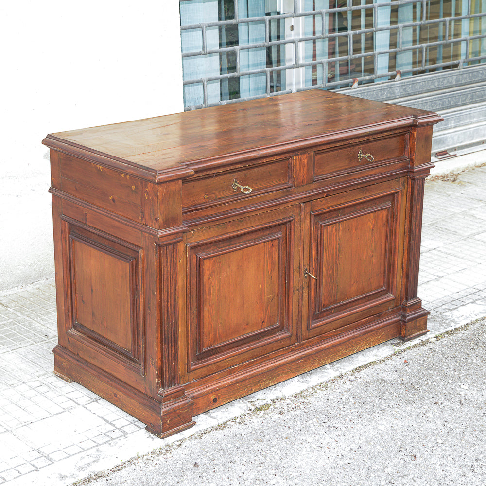 Credenza due cassetti due ante in legno di abete massello  Italia epoca fine 800