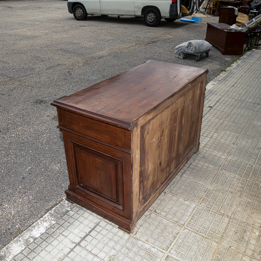 Credenza due cassetti due ante in legno di abete massello  Italia epoca fine 800