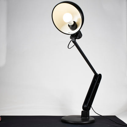 Lampada da tavolo studio Guzzini Harvey 1980