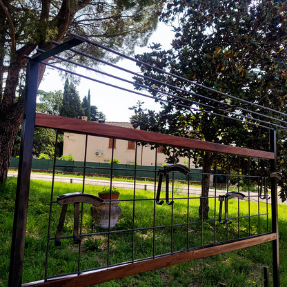 Appendiabiti attaccapanni da ingresso in ferro e legno con cappelliera Danimarca 1960