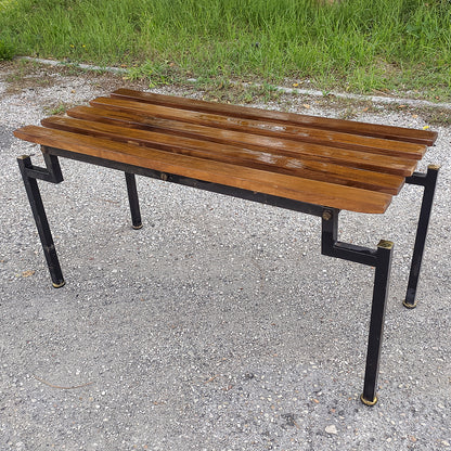 Panca a doghe in legno con struttura in metalo Danimarca 1960