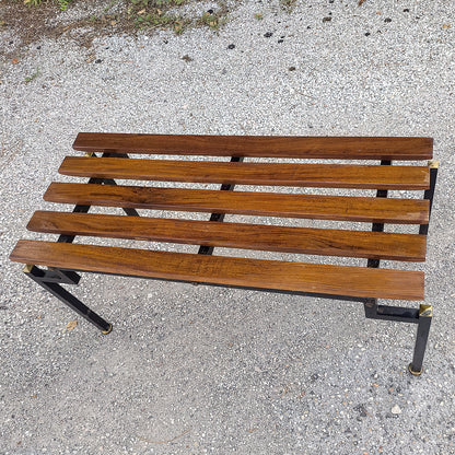 Panca a doghe in legno con struttura in metalo Danimarca 1960