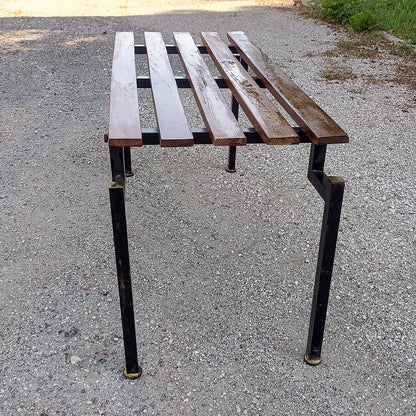 Panca a doghe in legno con struttura in metalo Danimarca 1960