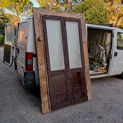Porta due ante con telaio in legno di abete masselo  vetro a righe satinato Italia epoca primo 900
