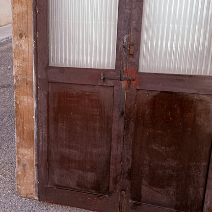 Porta due ante con telaio in legno di abete masselo  vetro a righe satinato Italia epoca primo 900
