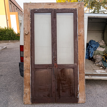 Porta due ante con telaio in legno di abete masselo  vetro a righe satinato Italia epoca primo 900