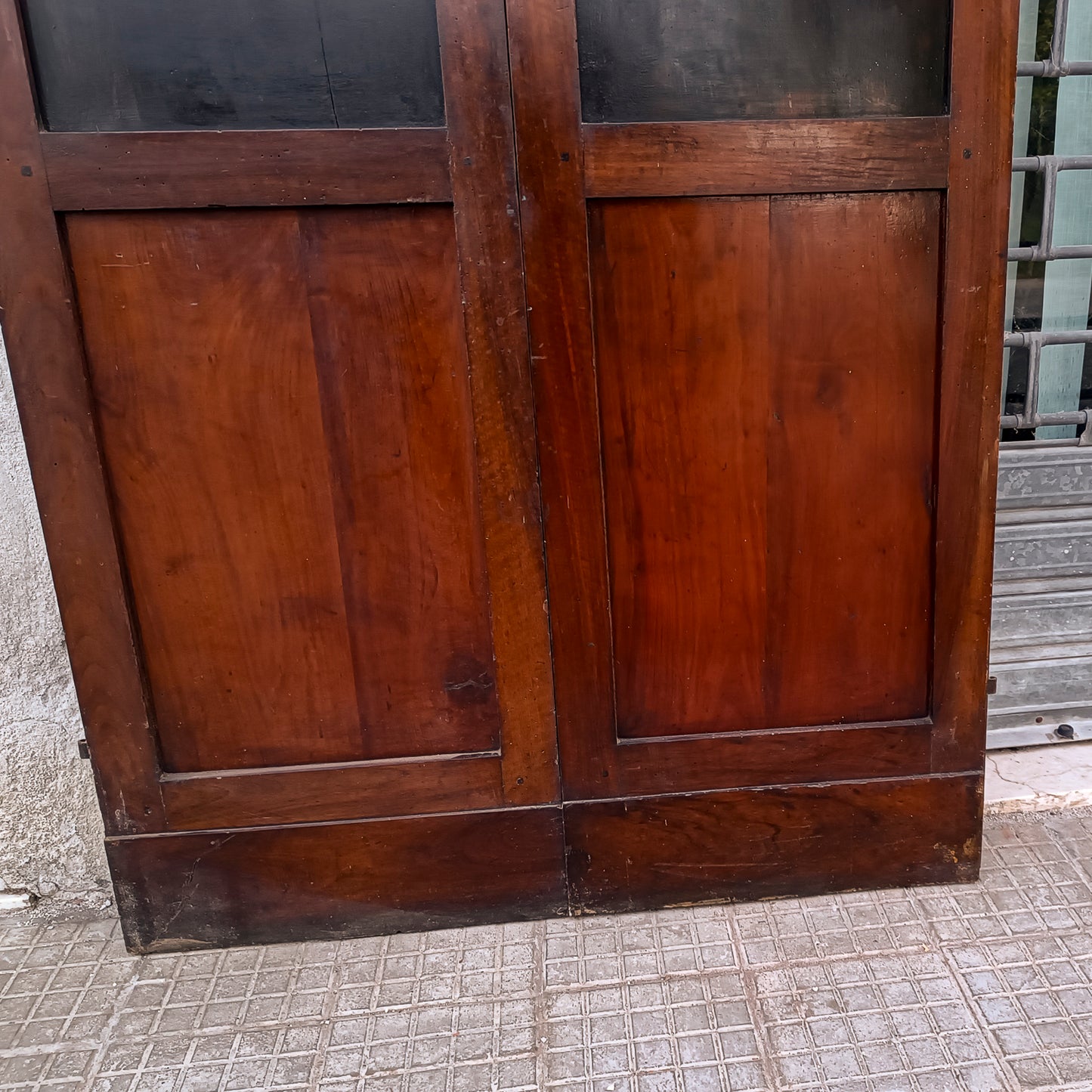 Porta due ante in noce massello senza telaio Italia epoca primo 800