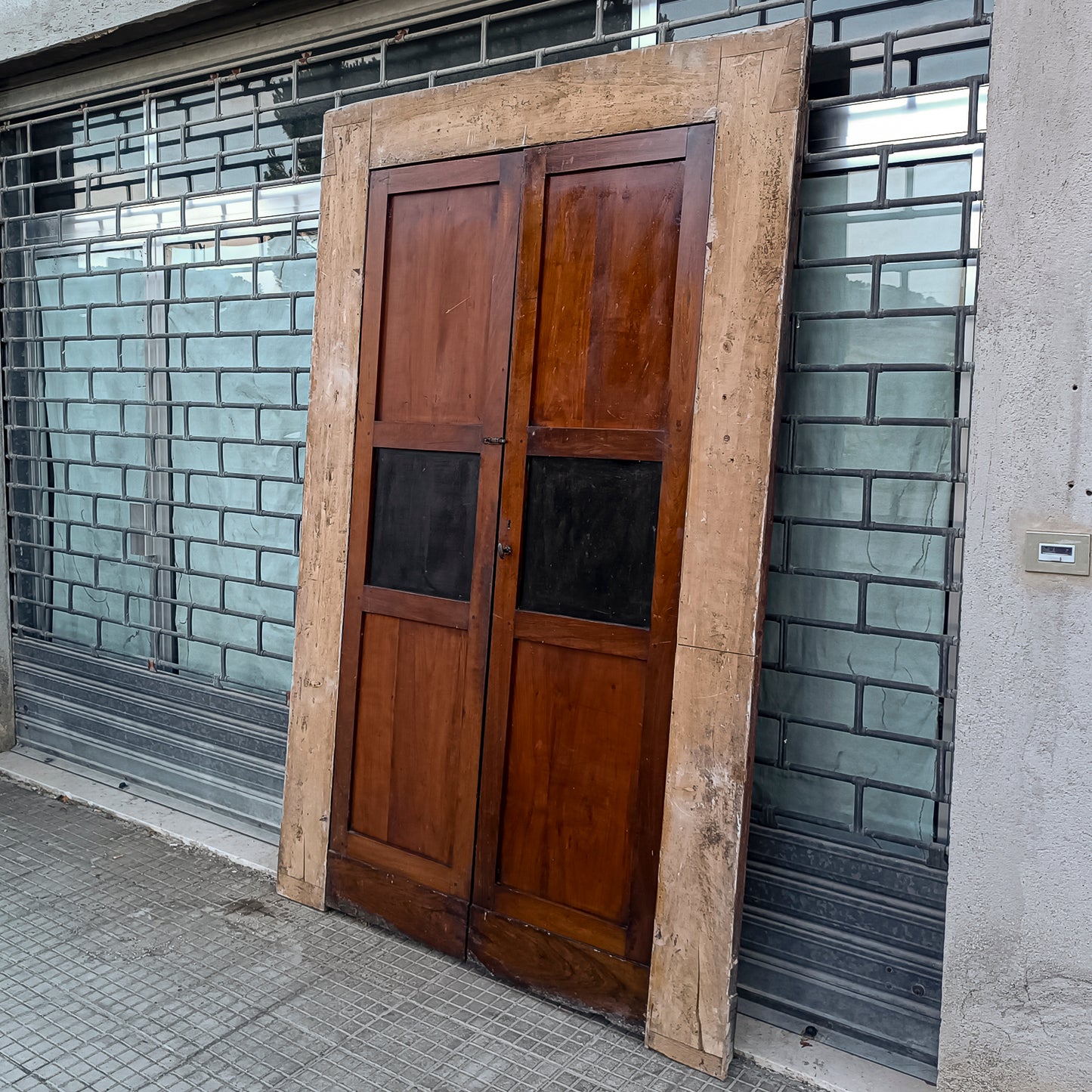 Porta con telaio due ante Italia epoca prima metà dell'800