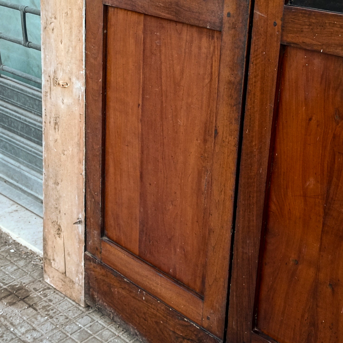 Porta con telaio due ante Italia epoca prima metà dell'800