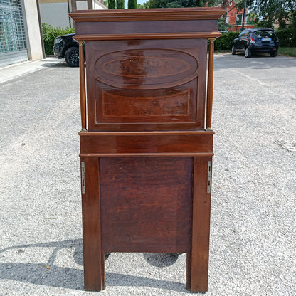 Culla letto per bambini stile impero con sponde reclinabili Italia epoca metà 900