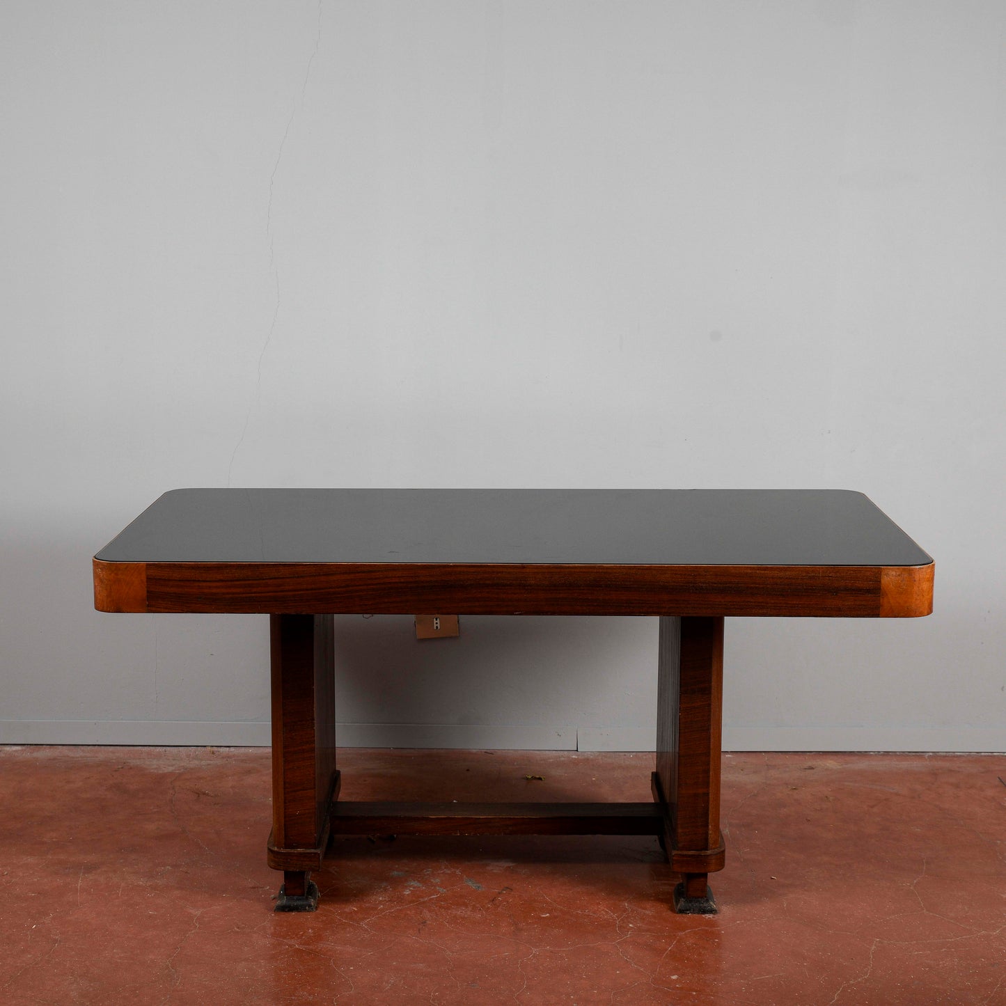 tavolo deco con piano in vetro sbeccato