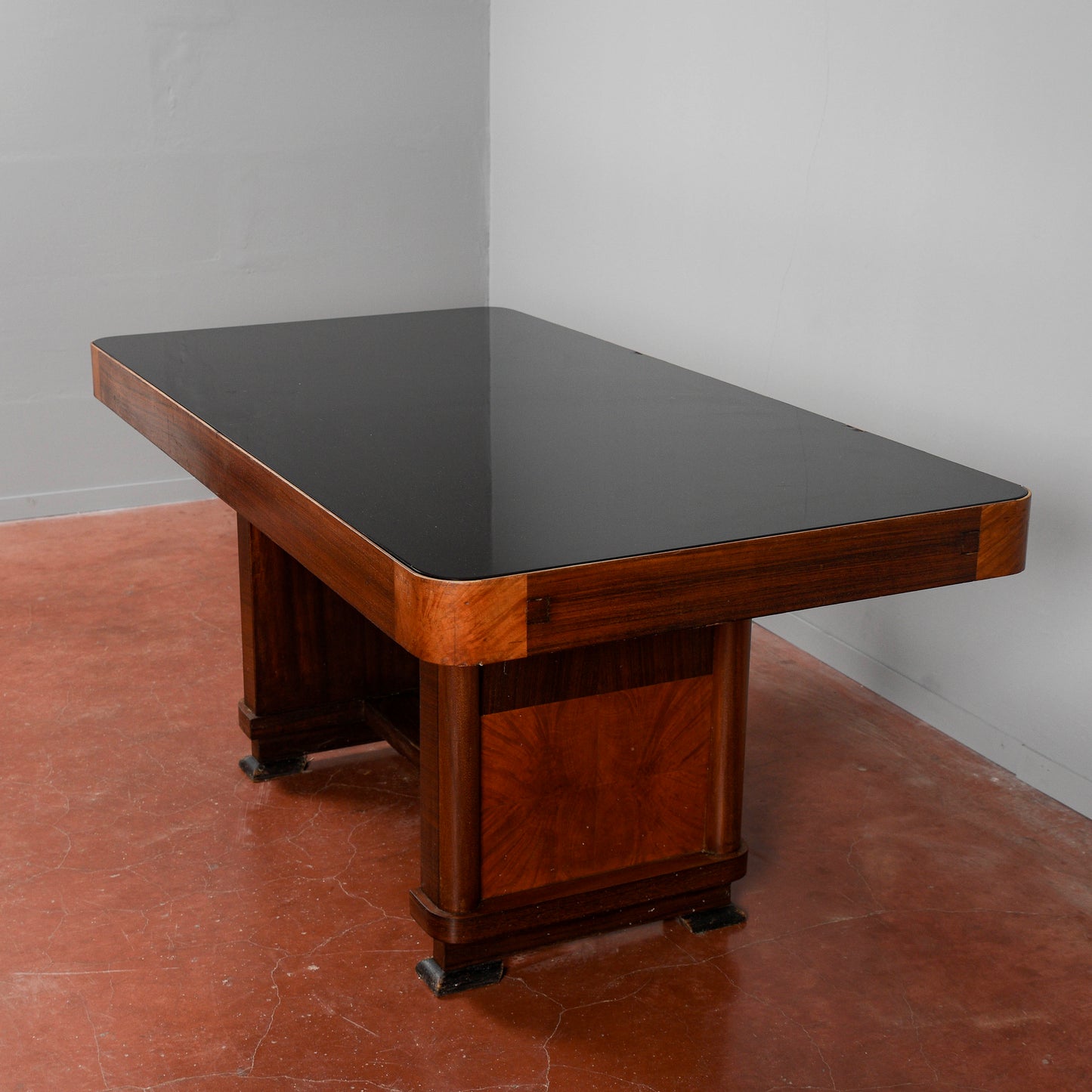 tavolo deco con piano in vetro sbeccato