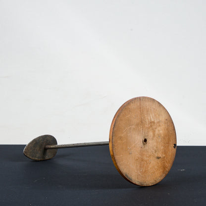 base supporto portacappello in legno e metallo