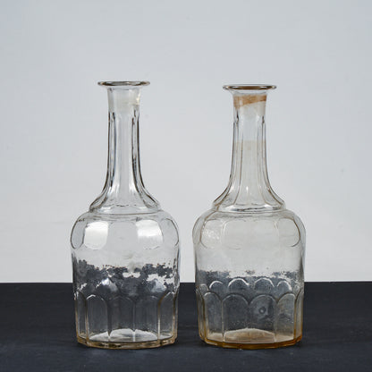 Coppia bottiglie acqua e vino anni 1920