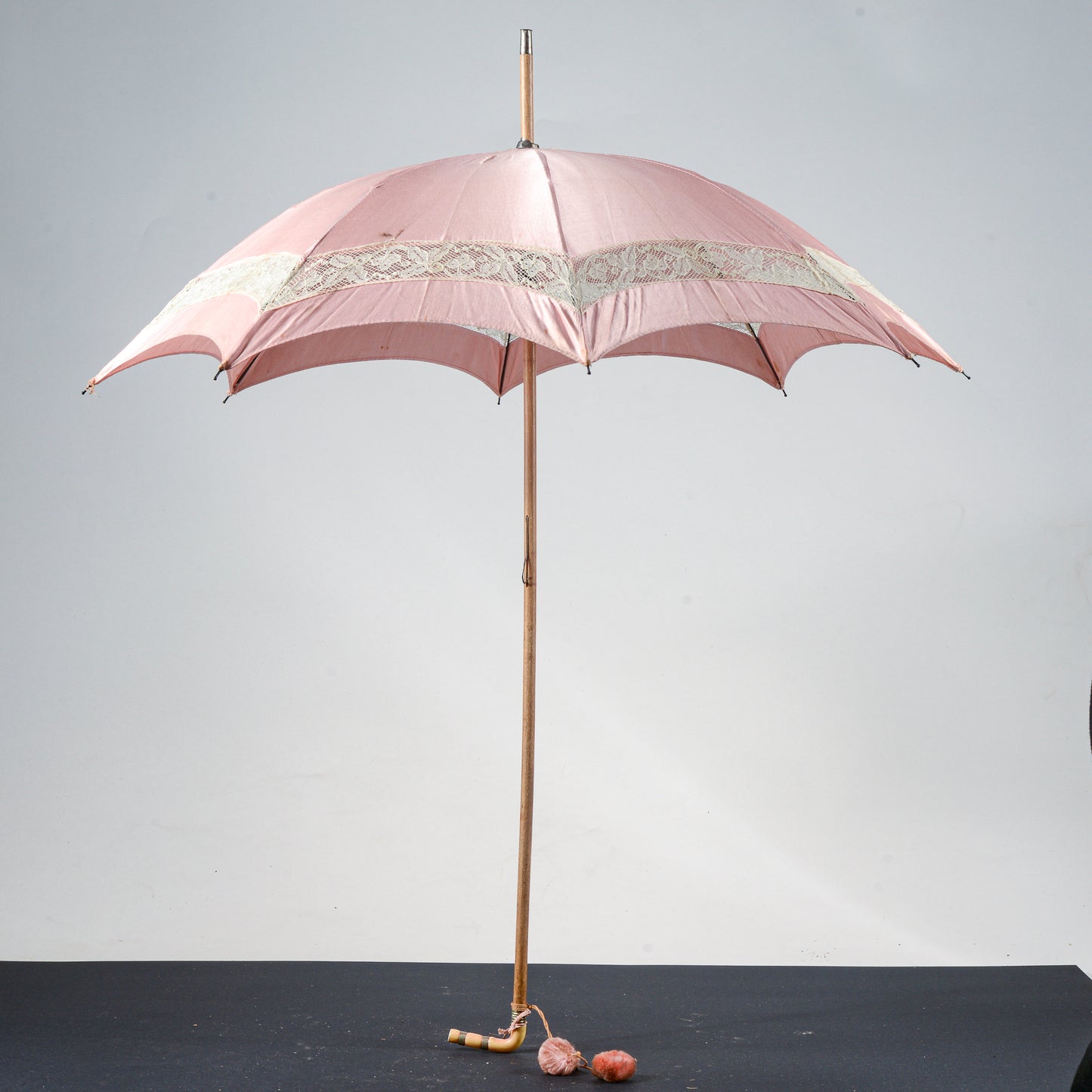 Ombrello parasole legno  tessuto rosa e ricami fine 800