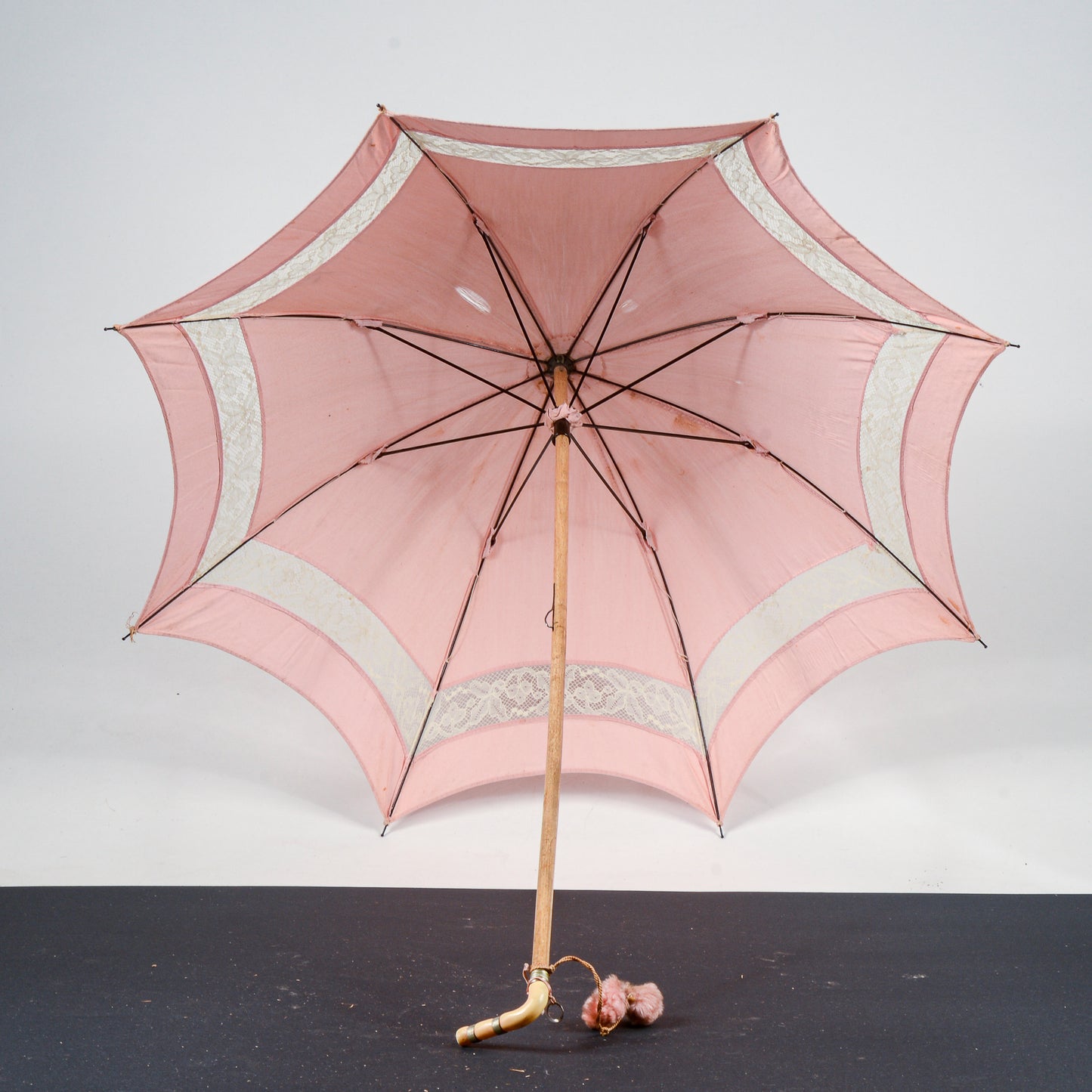 Ombrello parasole legno  tessuto rosa e ricami fine 800